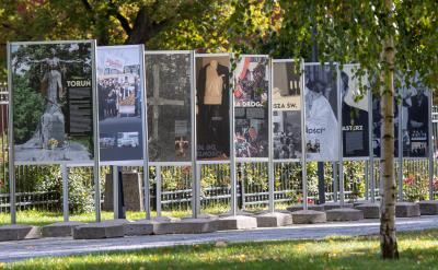 Wystawa poświęcona bł. ks. Jerzemu Popiełuszce