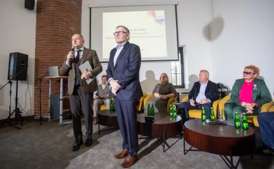 "Od pola do stołu"