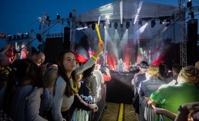 Koncert "Pod Wspólnym Niebem"