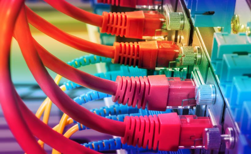 W jakich powiatach województwa kujawsko-pomorskiego jest najlepszy internet? O tym przeczytamy w raporcie "Polska w zasięgu stacjonarnego dostępu do internetu"