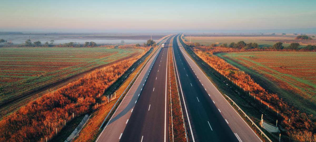 Widok z drona na autostradę